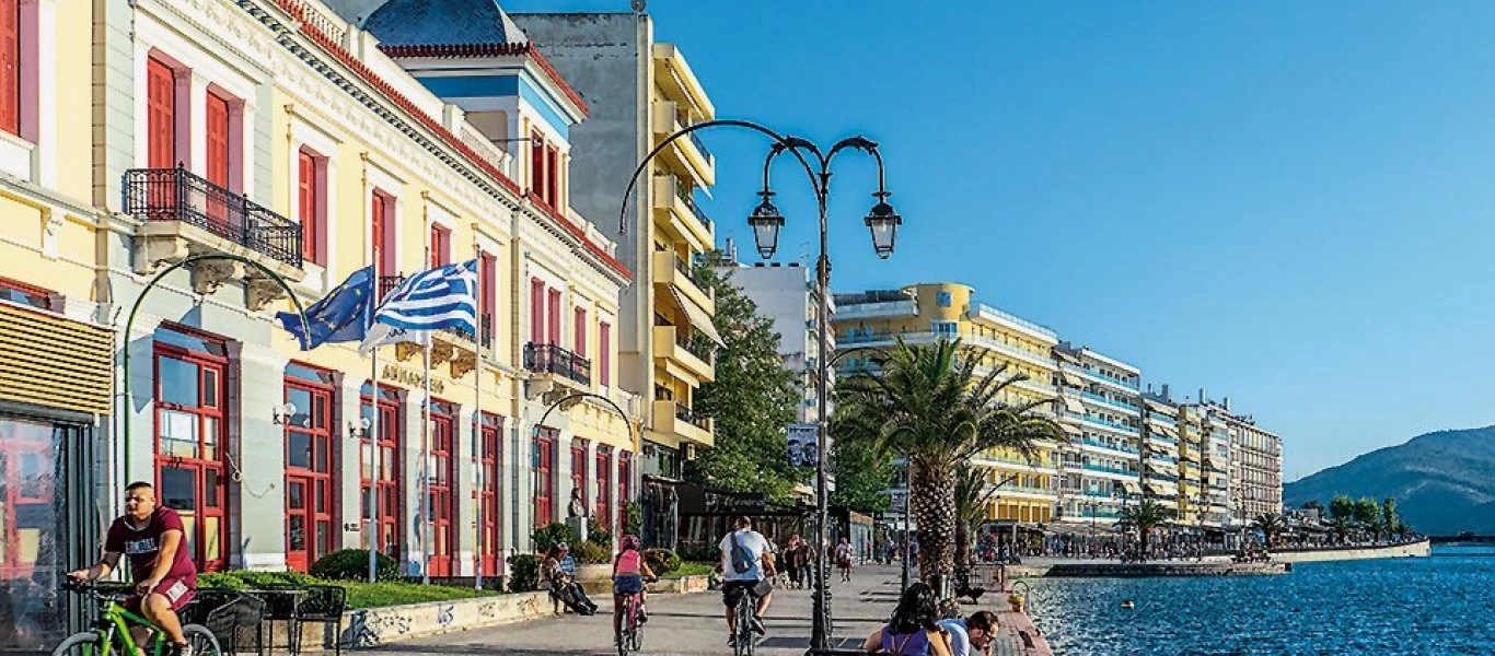 Σε καραντίνα πολυκατοικία στην Εύβοια, λόγω κρουσμάτων κορωνοϊού σε ένοικους